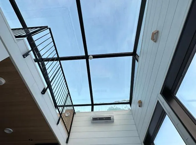 Aurora Sky Villa Levi